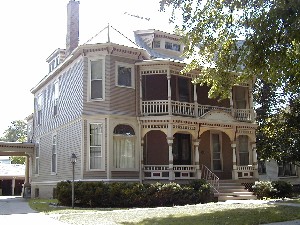 East Chestnut Street East Chestnut Street